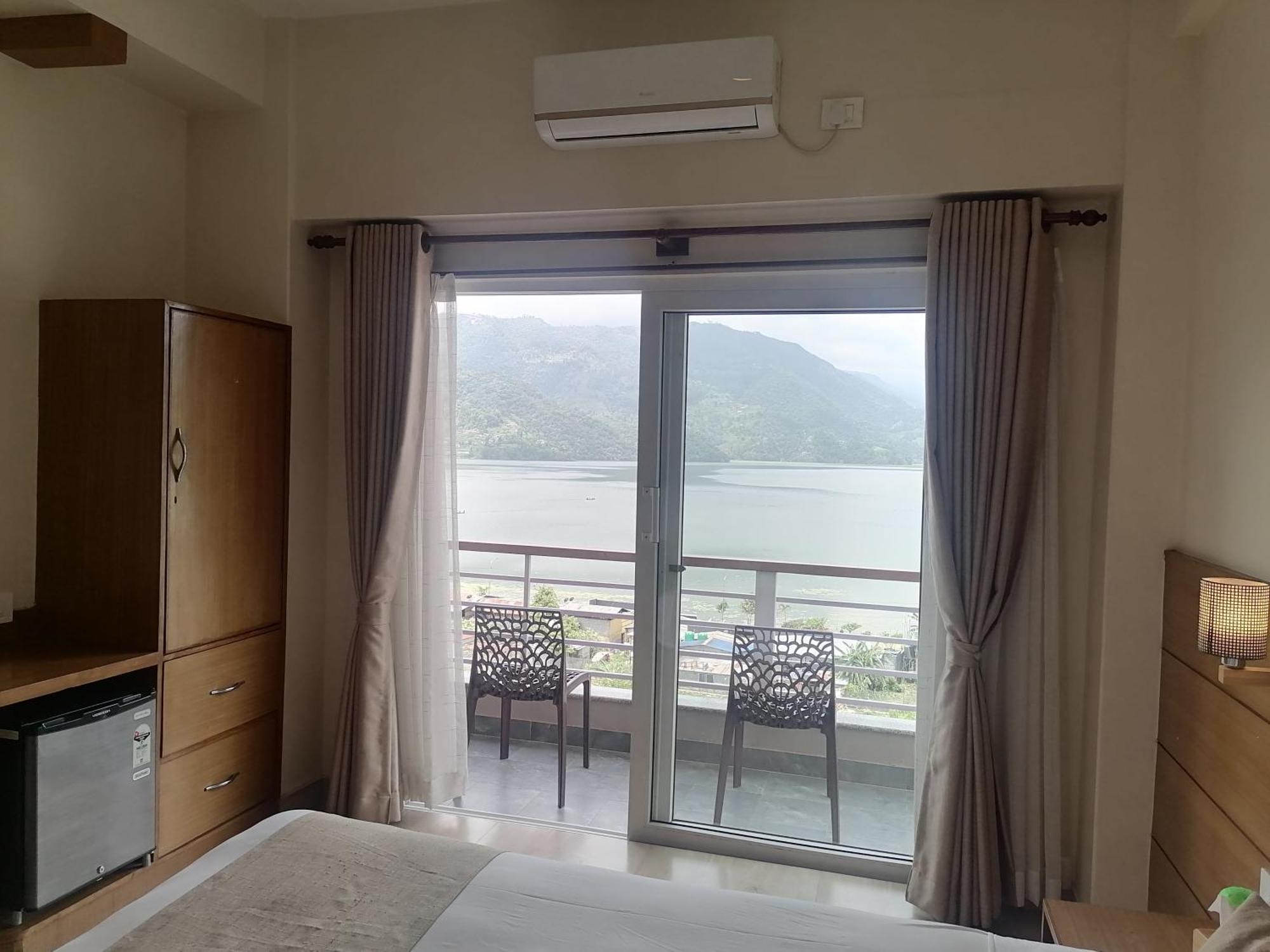Urban Boutique Hotel Pokhara Luaran gambar