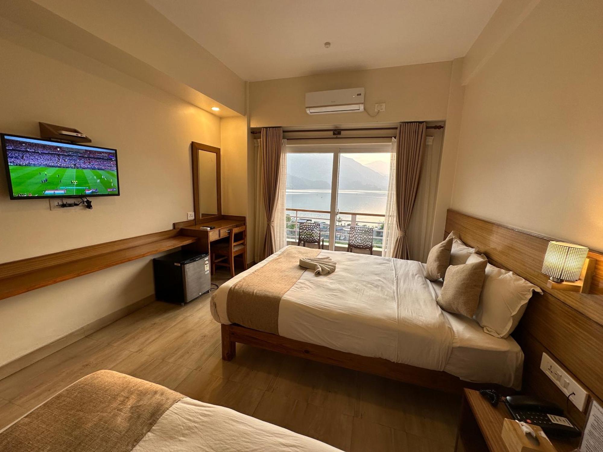 Urban Boutique Hotel Pokhara Luaran gambar