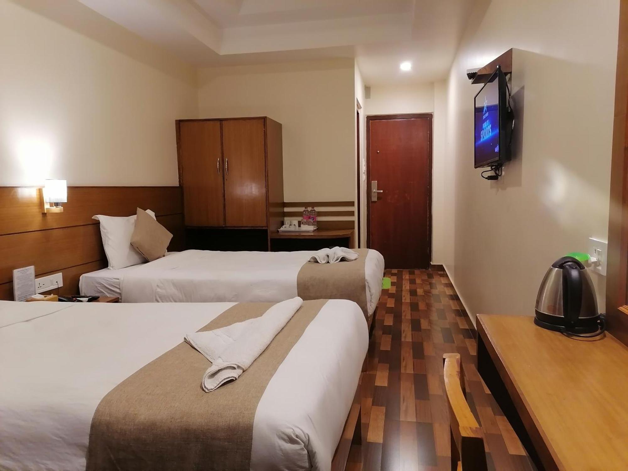 Urban Boutique Hotel Pokhara Luaran gambar