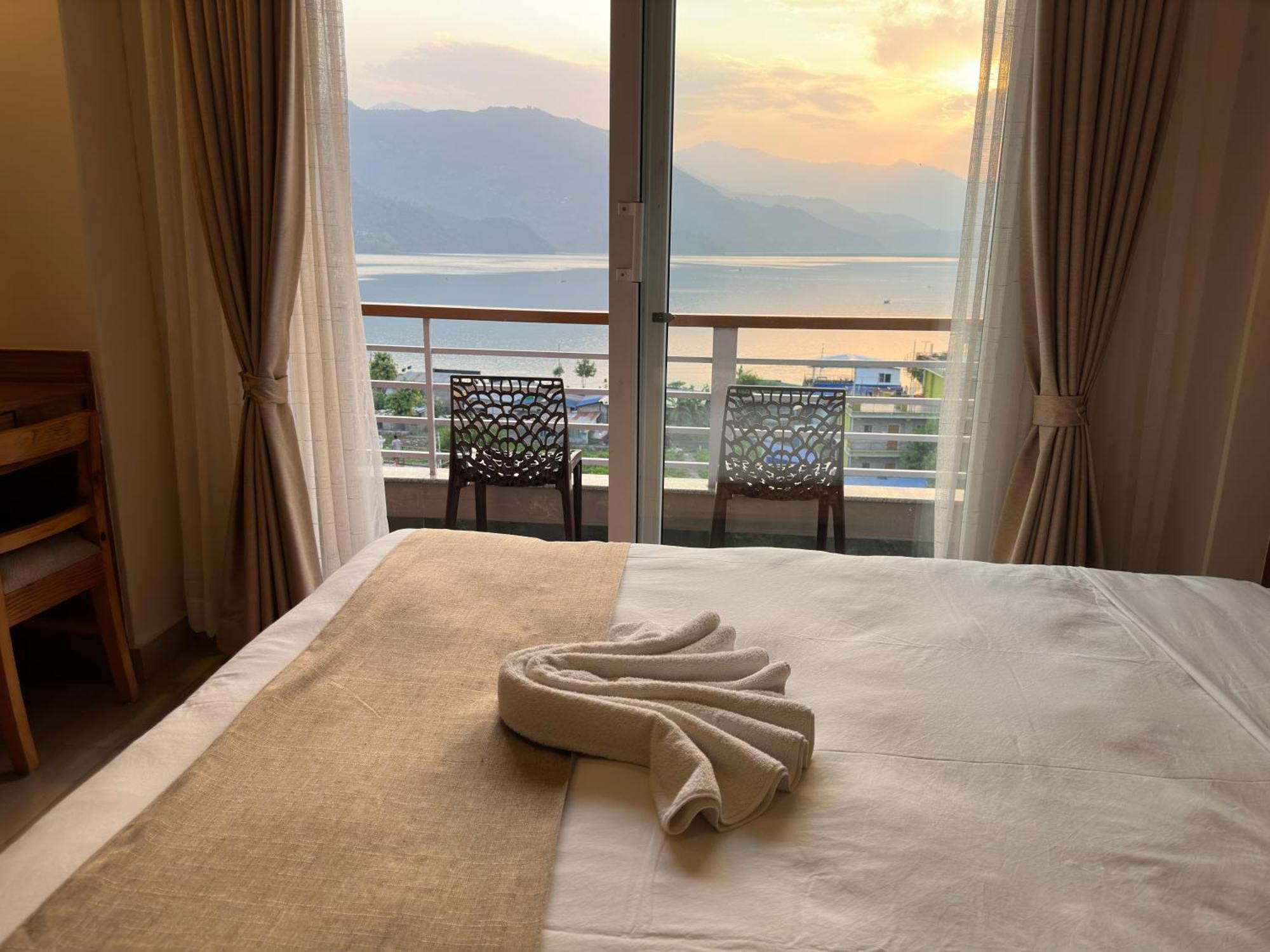 Urban Boutique Hotel Pokhara Luaran gambar