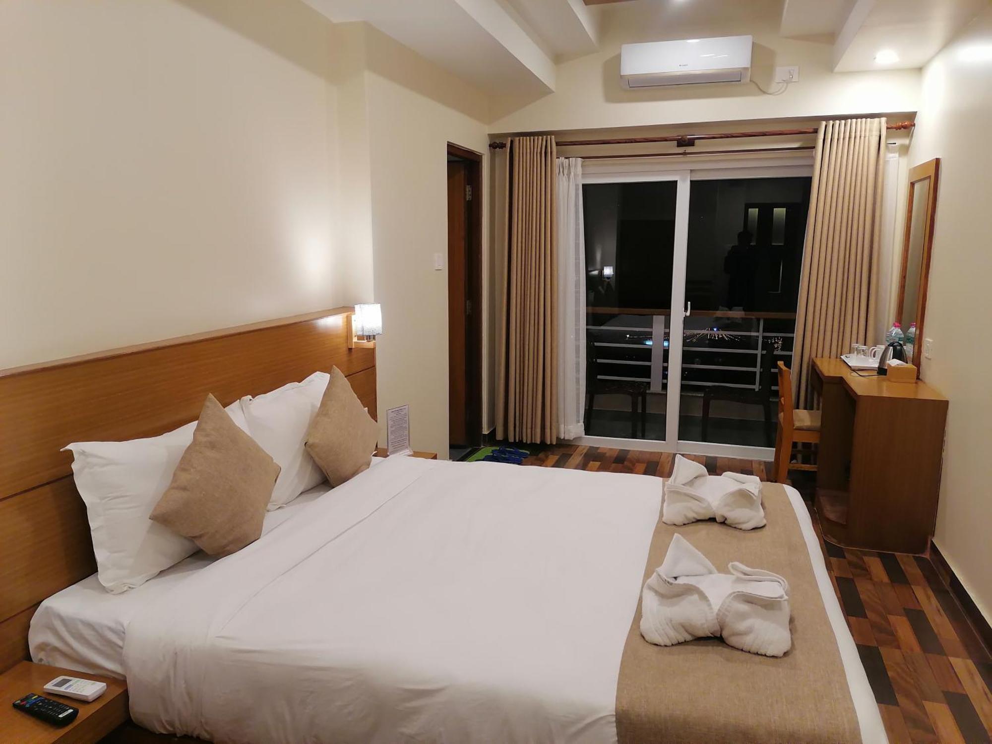 Urban Boutique Hotel Pokhara Luaran gambar