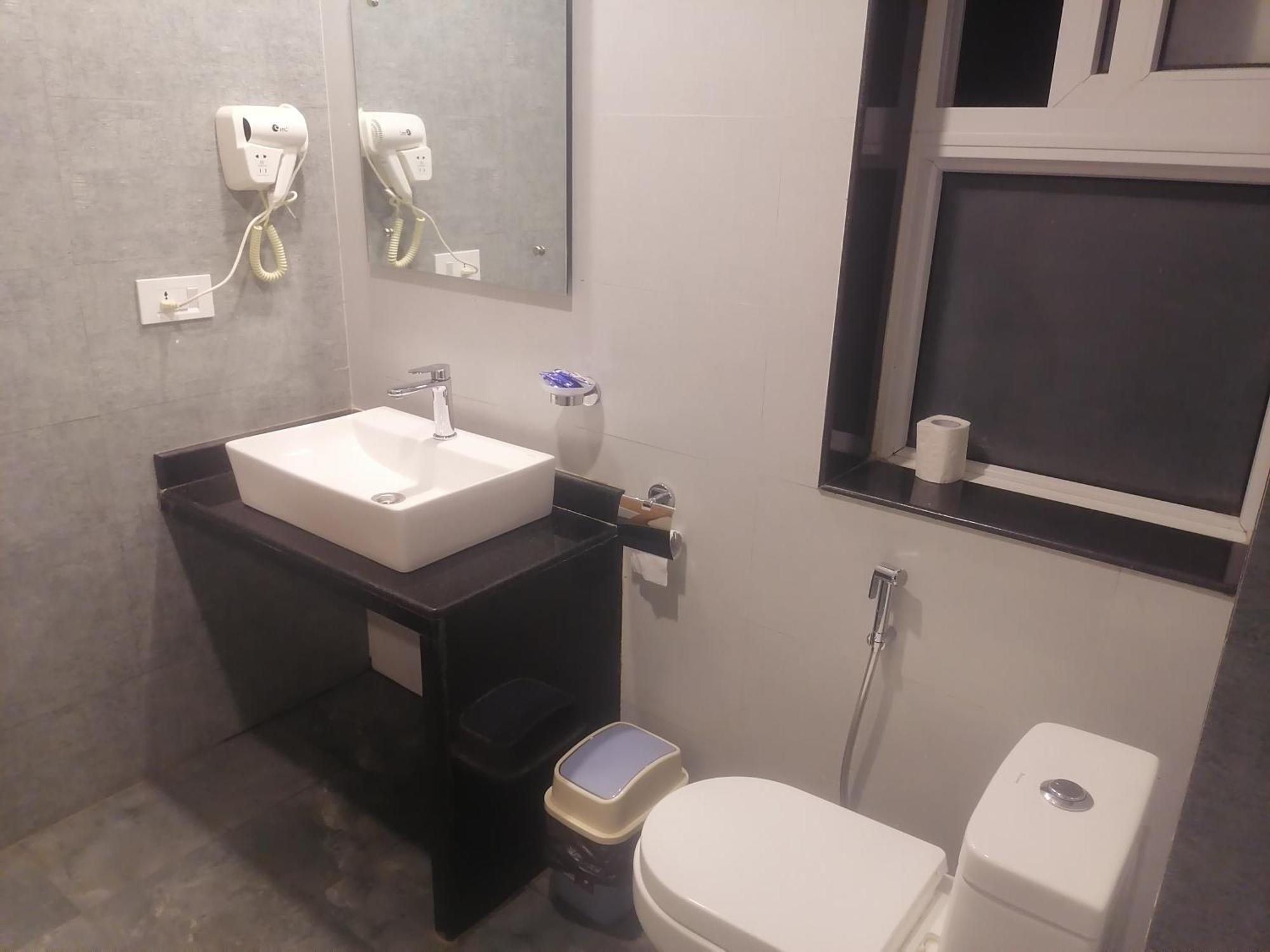 Urban Boutique Hotel Pokhara Luaran gambar