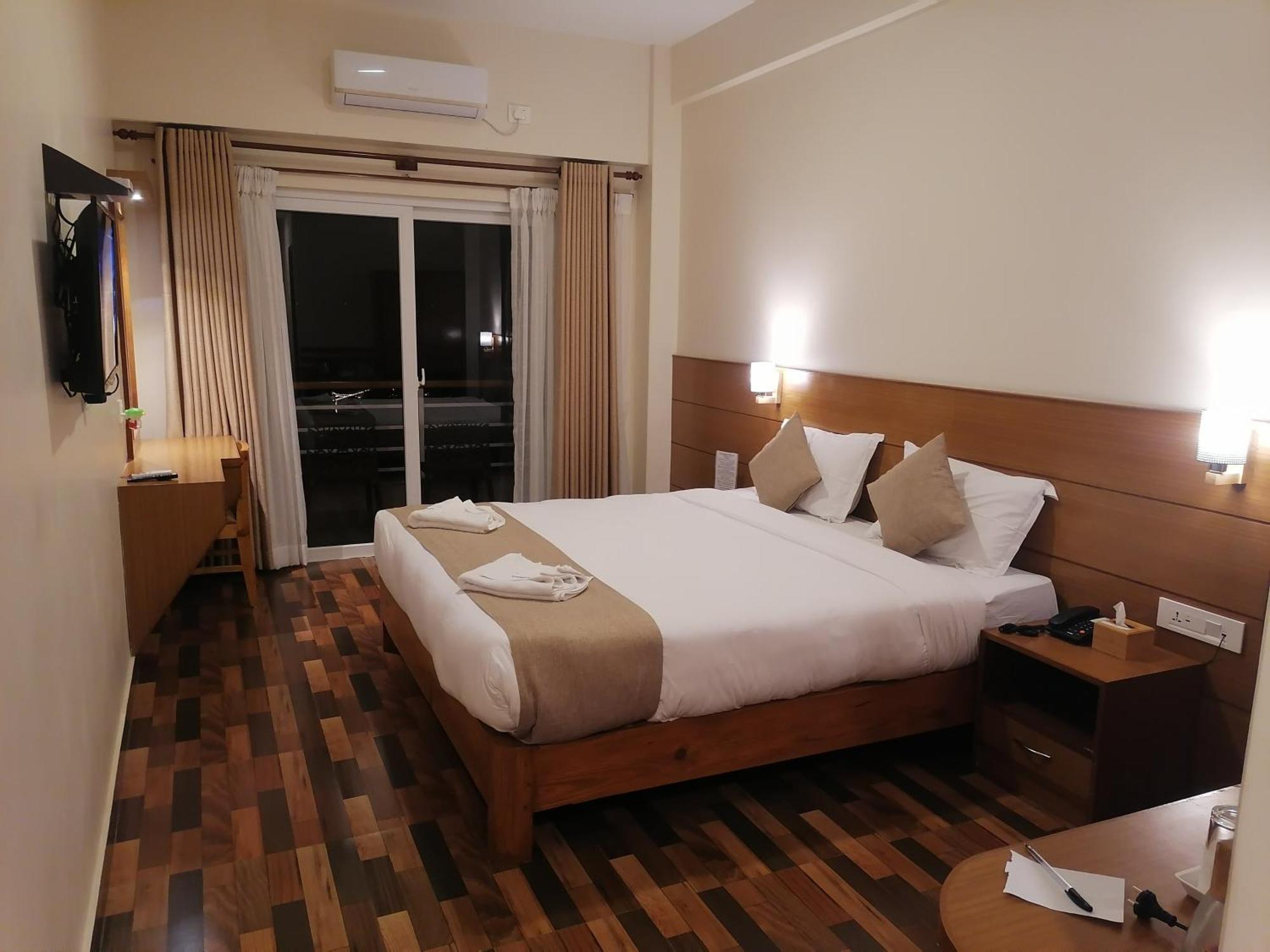 Urban Boutique Hotel Pokhara Luaran gambar